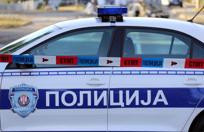Istražuju se motivi, lice nije na spisku ekstremista, vrši se pretres stana, naveo Dačić